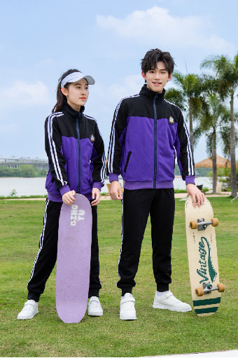 校服定制，屹奧校服有什么優(yōu)勢(shì)？